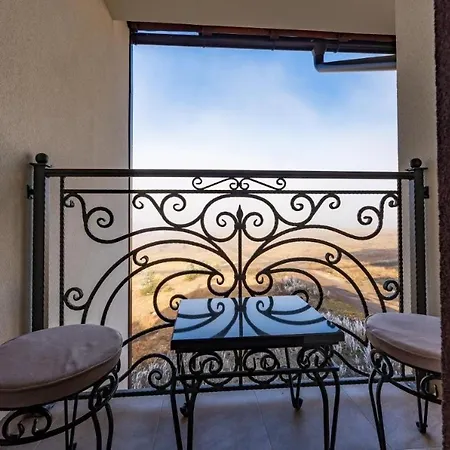 Apartment La Casa De Luxe 4 *